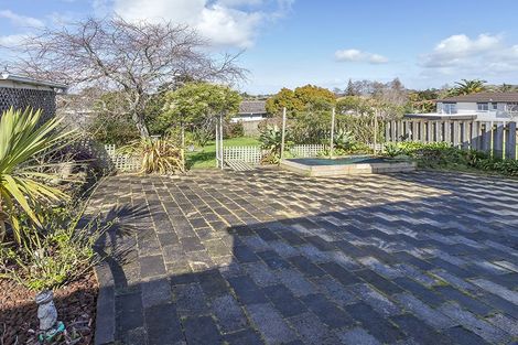 Photo of property in 40 Rodney Street, Howick, Auckland, 2014
