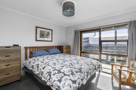 Photo of property in 18 Palmer Place, Taieri Beach, Brighton, 9091