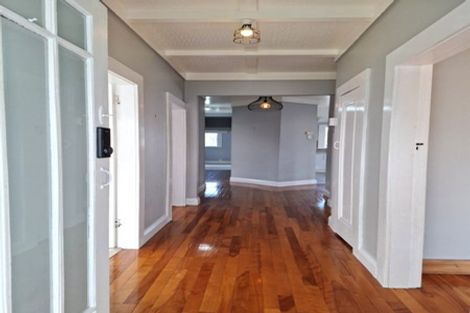 Photo of property in 1/12 Golf Road, New Lynn, Auckland, 0600