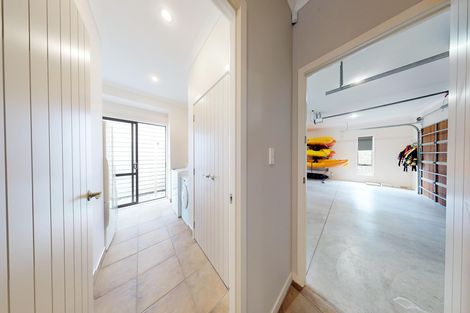 Photo of property in 22 Glamis Avenue, Manly, Whangaparaoa, 0930