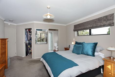 Photo of property in 148 Kelvin Grove Road, Kelvin Grove, Palmerston North, 4414