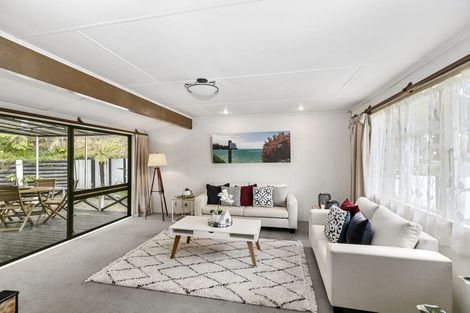 Photo of property in 33 Kairanga Crescent, Wainuiomata, Lower Hutt, 5014