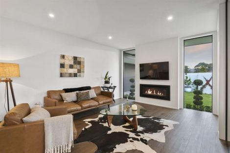 Photo of property in 64 Clyde Road, Ilam, Christchurch, 8041