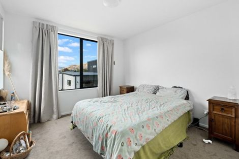 Photo of property in 51 Kirimoko Crescent, Wanaka, 9305