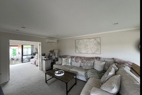 Photo of property in Rangeview Villas, 4/9 Fuller Close, Levin, 5510