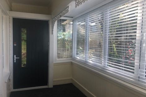 Photo of property in 51 Northland Road, Northland, Wellington, 6012