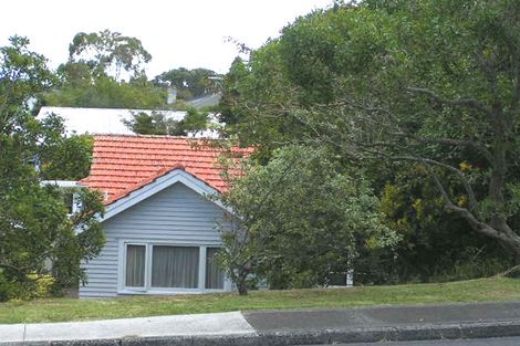 Photo of property in 186 Queen Street, Northcote Point, Auckland, 0627