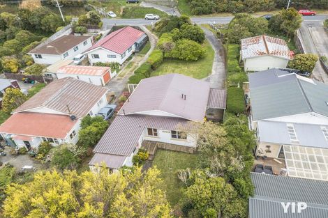 Photo of property in 67 Clifford Road, Johnsonville, Wellington, 6037