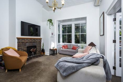 Photo of property in 178 Hinemoa Street, Birkenhead, Auckland, 0626