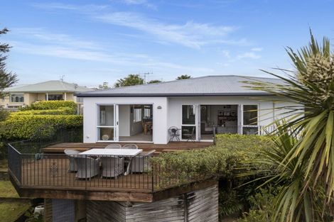 Photo of property in 22 Vanderbilt Place, Welcome Bay, Tauranga, 3112