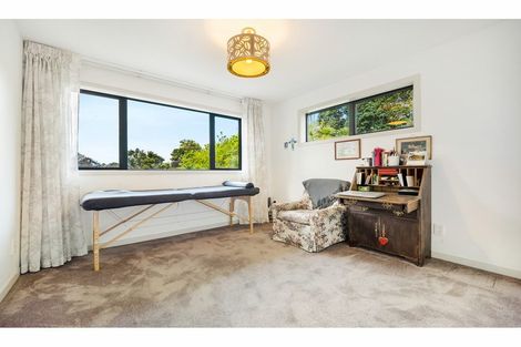 Photo of property in 23c West Lynn Road, Titirangi, Auckland, 0604