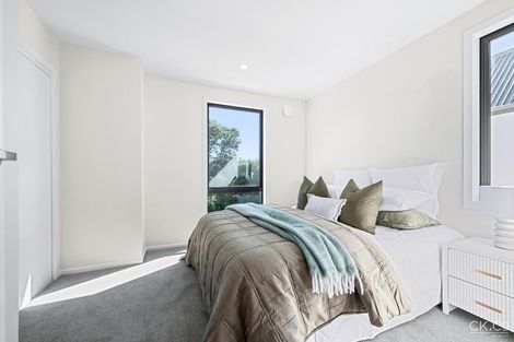 Photo of property in 130 Cambridge Terrace, Fairfield, Lower Hutt, 5011