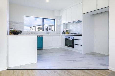 Photo of property in 39b Crestview Rise, Papakura, 2110