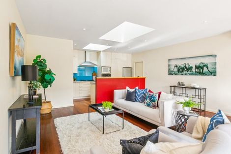 Photo of property in 307 Karori Road, Karori, Wellington, 6012