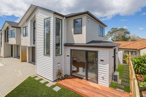 Photo of property in 744c East Coast Road, Pinehill, Auckland, 0630