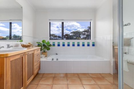 Photo of property in 630 Muhunoa Road West, Ohau, Levin, 5570