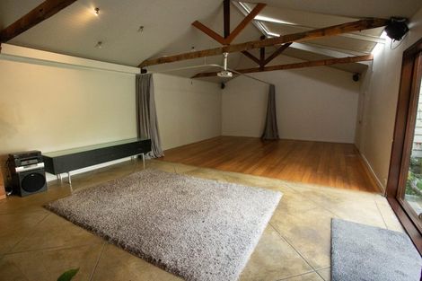 Photo of property in 27 Robinson Road, Coatesville, Albany, 0793