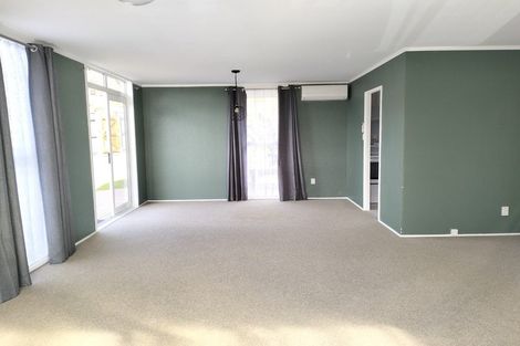 Photo of property in 65 Cunliffe Street, Churton Park, Wellington, 6037