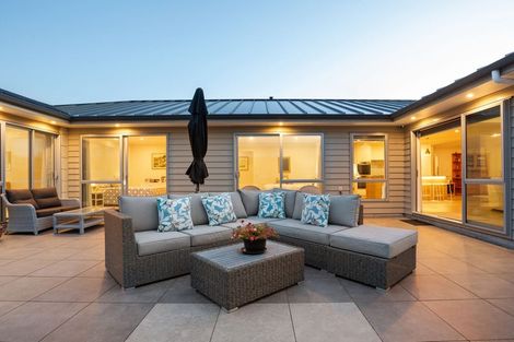 Photo of property in 118 Rosetta Road, Raumati South, Paraparaumu, 5032