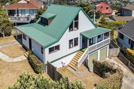 Photo of property in 24 Mercury Way, Whitby, Porirua, 5024