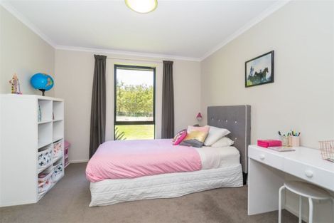 Photo of property in 38 Tara Hills Drive, North Taieri, Mosgiel, 9092