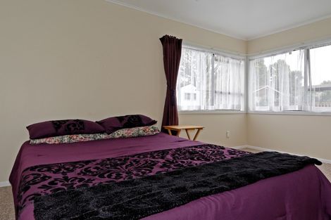 Photo of property in 6 Glen Road, Ranui, Auckland, 0612