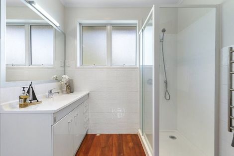 Photo of property in 41 Woodstock Road, Forrest Hill, Auckland, 0620