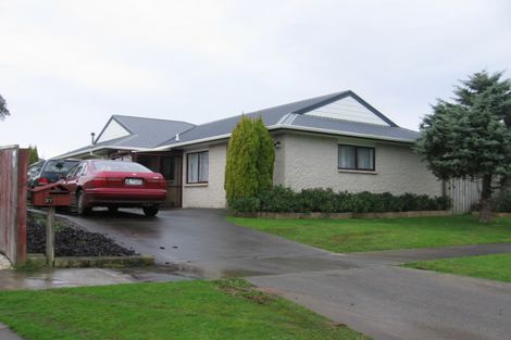 Photo of property in 37 Peppertree Glade, Kelvin Grove, Palmerston North, 4414