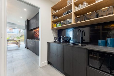 Photo of property in 8 Whio Place, Waikanae, 5036