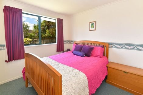 Photo of property in 67 Cabeleigh Drive, Helensville, 0800