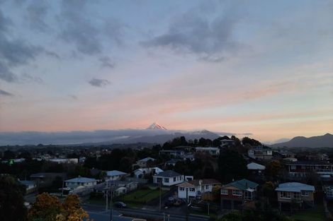 Photo of property in 6 Crownhill Street, Spotswood, New Plymouth, 4310