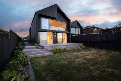 Photo of property in 10a Whiteley Street, Moturoa, New Plymouth, 4310