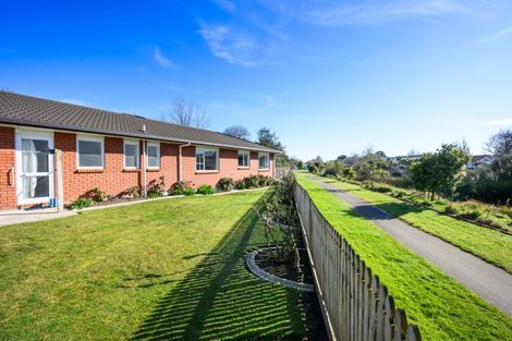 Photo of property in 1a Kings Court, Roslyn, Palmerston North, 4414