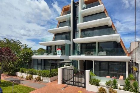Photo of property in 1152 Whakaue Street, Rotorua, 3010