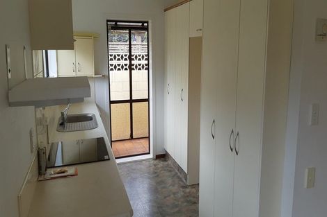 Photo of property in 6c Holsworthy Road, Lower Vogeltown, New Plymouth, 4310