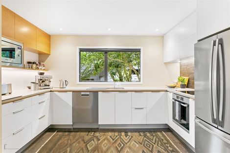 Photo of property in 24 Rimu Road, Oratia, Auckland, 0604