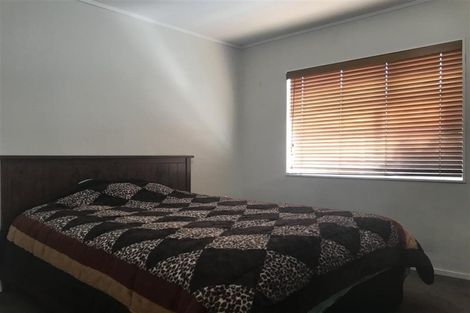 Photo of property in 90 Manuroa Road, Takanini, 2112