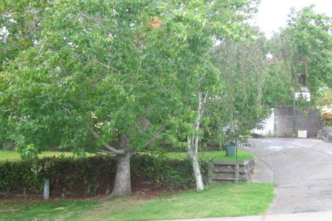 Photo of property in 23 Deuxberry Avenue, Northcote, Auckland, 0627