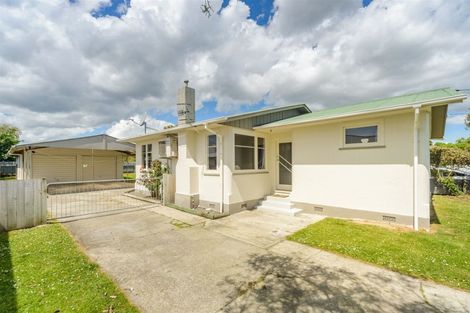 Photo of property in 27 Duff Crescent, Highbury, Palmerston North, 4412