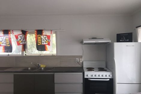 Photo of property in 2/58 Taharoto Road, Takapuna, Auckland, 0622