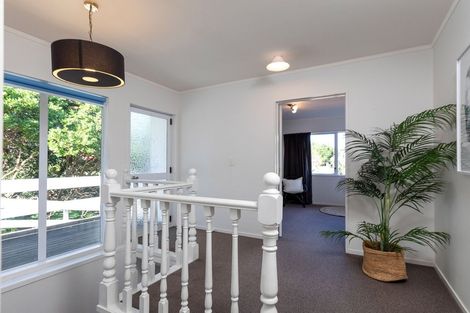 Photo of property in 8b Whiteley Street, Moturoa, New Plymouth, 4310