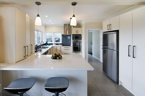 Photo of property in 110 Golf Road, New Lynn, Auckland, 0600