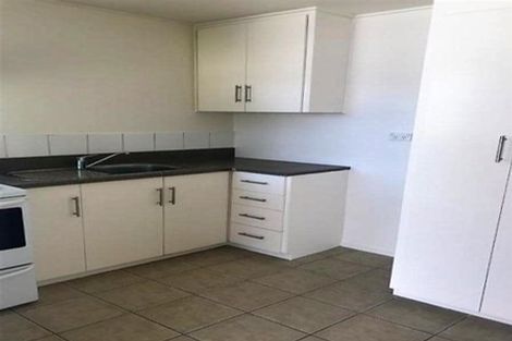 Photo of property in 2/32 Napier Road, Havelock North, 4130