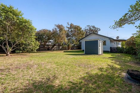 Photo of property in 7 Karyn Street, Castlecliff, Whanganui, 4501