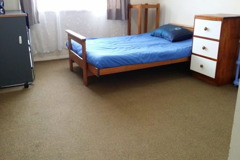 Photo of property in 2/39 Mcparland Street, Ebdentown, Upper Hutt, 5018