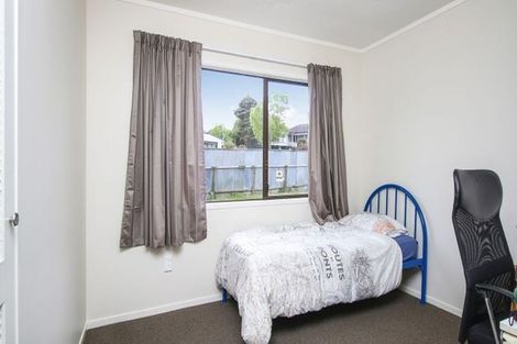Photo of property in 142 Moire Road, West Harbour, Auckland, 0618