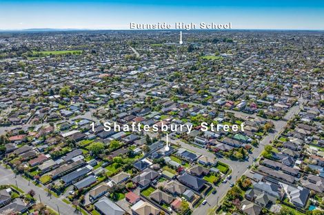 Photo of property in 1 Shaftesbury Street, Avonhead, Christchurch, 8042