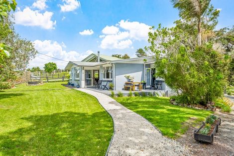 Photo of property in 84 Devich Road, Mangawhai, Wellsford, 0975
