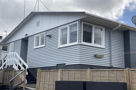 Photo of property in 1/21 Lancaster Road, Beach Haven, Auckland, 0626