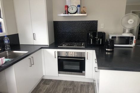 Photo of property in 12 West Street, Eltham, 4322